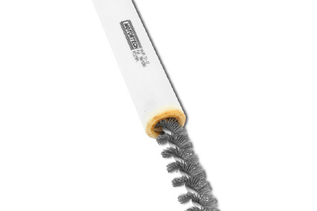 Cleaning of Spark Plug Extension: Cleaning of Spark Plug Extension